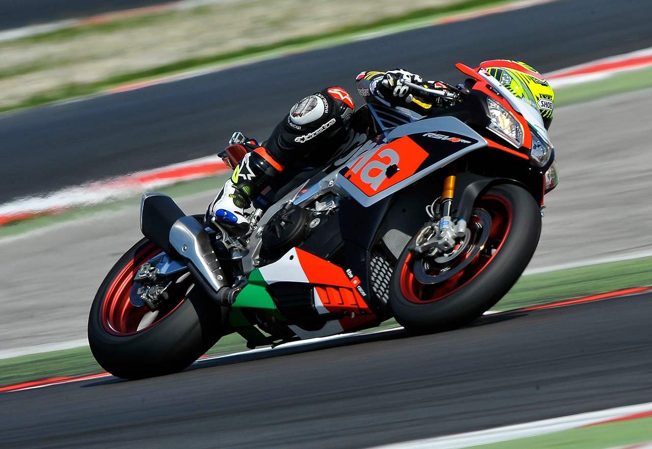 Aprilia RSV4