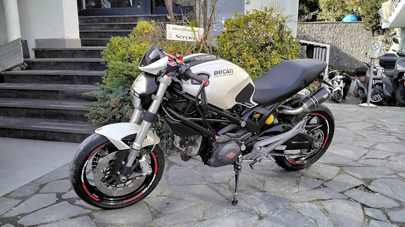 ducati monster 696 usata
