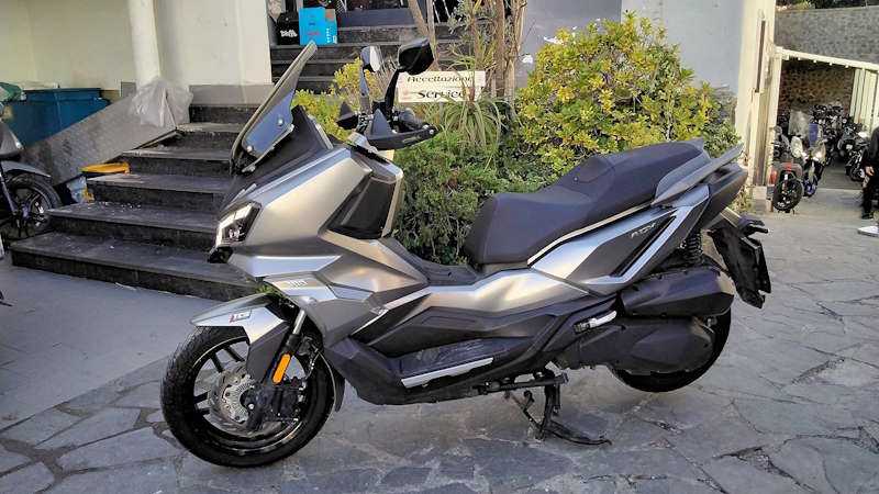 sym adx 300 usato